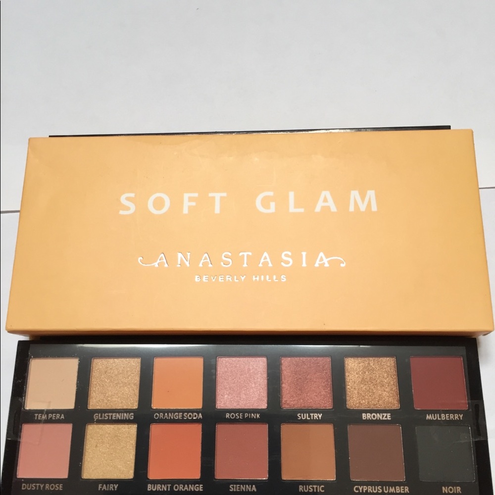 Anastasia Soft Glam Eyeshadow Palette